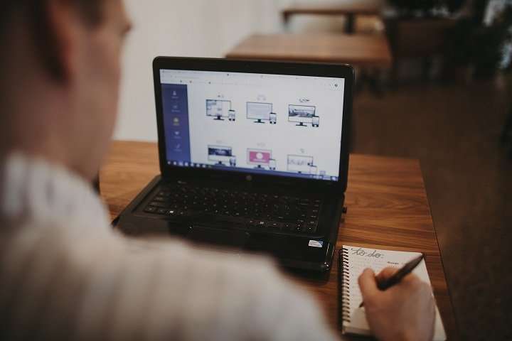 Learn from the Hoan Marketing experience about getting started with freelancing, including business planning, finding clients, and setting prices.